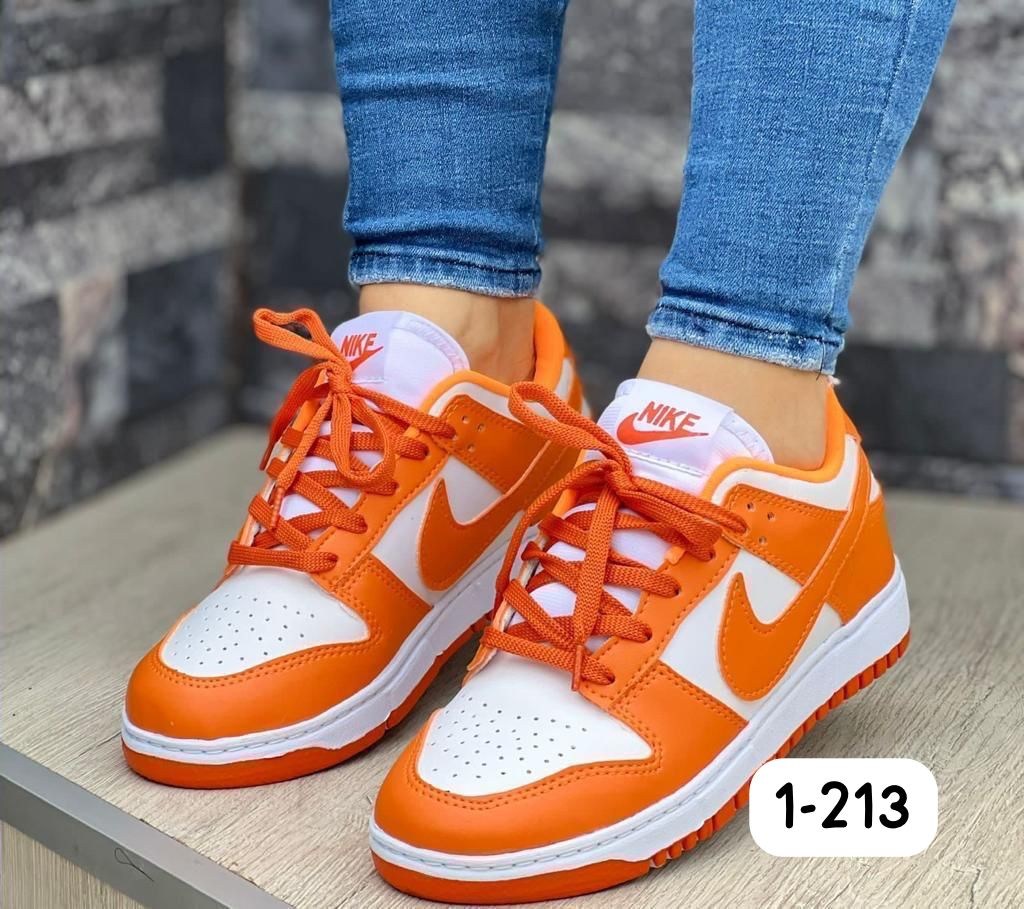 NIKE DUNK